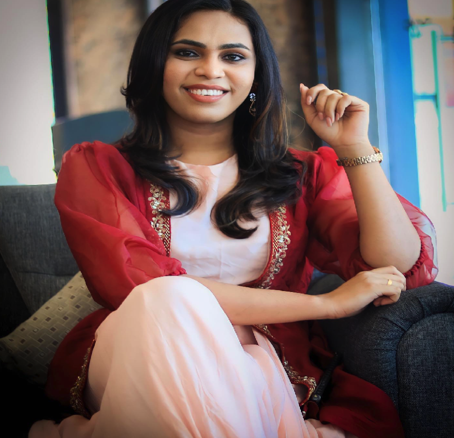 Nadira Mehrin Bigg Boss Malayalam Season 5 Contestants